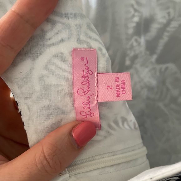 Lilly Pulitzer Thompson shift dress navy pattern - Picture 2 of 4